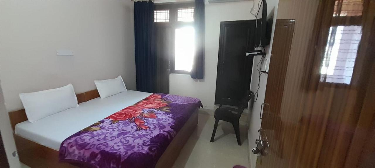 Monika Home Stay Risikés Kültér fotó